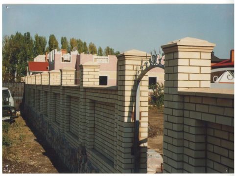 Бетонные оголовники заборов