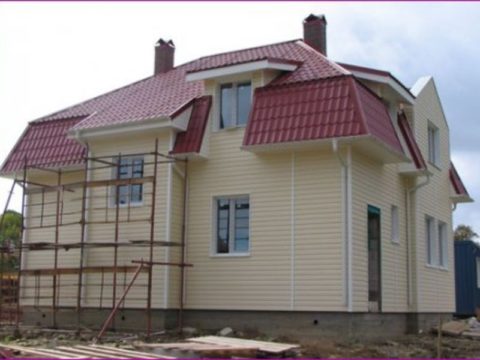 Дом из газобетона, обшитый сайдингом Дом из газобетона, обшитый сайдингом