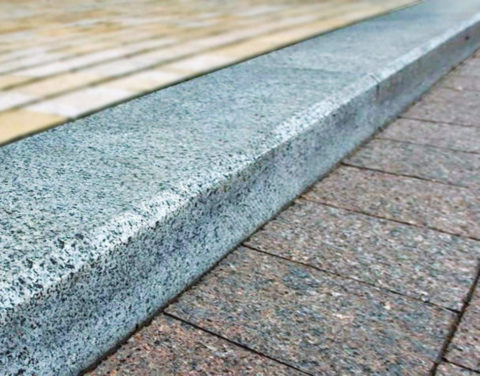 Гранитные бордюрные камни Гранитные бордюрные камни