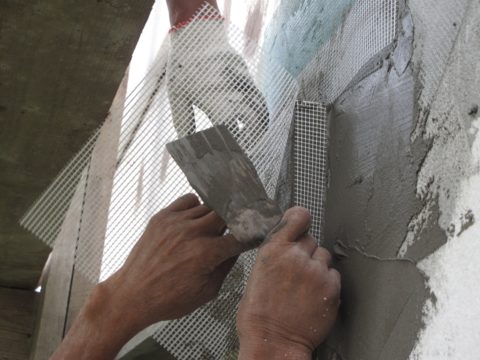 Монтаж стеклосетки по газобетону Монтаж стеклосетки по газобетону
