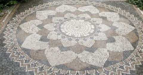 Мозаика из брусчатки Мозаика из брусчатки