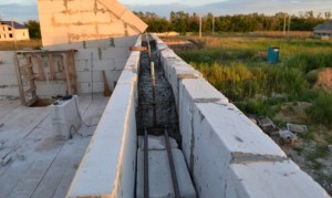 Армопояс с помощью газоблоков