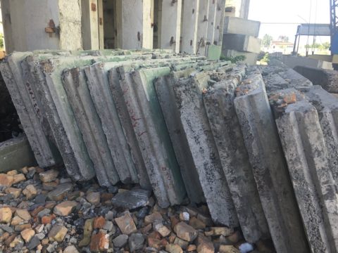 Панель керамзитобетонная стеновая с дефектами Панель керамзитобетонная стеновая с дефектами