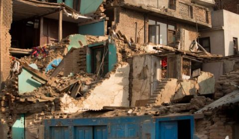 Разрушительные последствия землетрясения мощностью в 9 баллов. Япония. 2011 год. Разрушительные последствия землетрясения мощностью в 9 баллов. Япония. 2011 год.