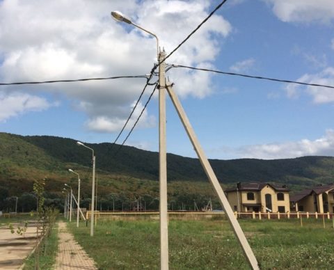 Стойки, закрепленные в грунте Стойки, закрепленные в грунте