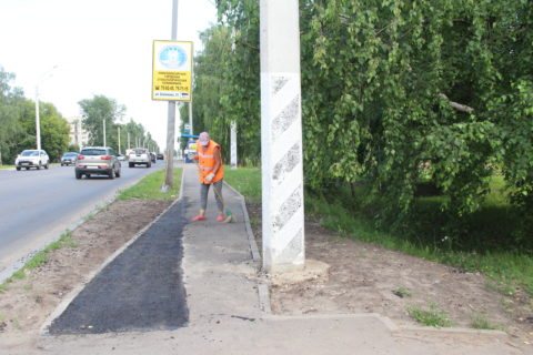 Железобетонные столбы освещения на улице Железобетонные столбы освещения на улице